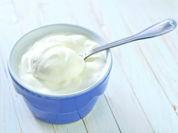 Kā kļūt slimam, ēdot jogurtu visas dienas garumā? Šeit ir jogurta diēta ...