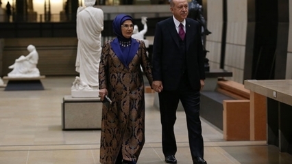 Osmaņu detaļa Pirmās lēdijas Erdoganas kleitā!