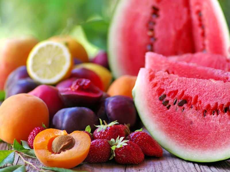 Kad uzturā ēst augļus? Vai novēlota ēšanas augļi pieņemas svarā?