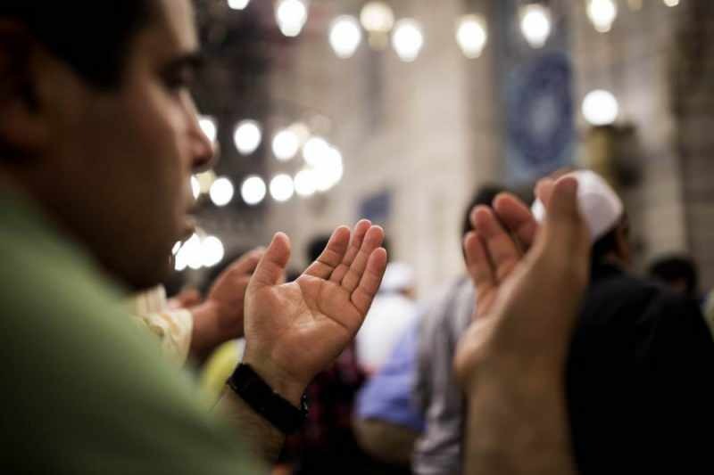 Lūgšana starp azānu un kametu! Kāda ir lūgšana? Pēc lūgšanas lasīt lūgšanu