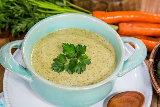Garšīgas brokoļu zupas recepte