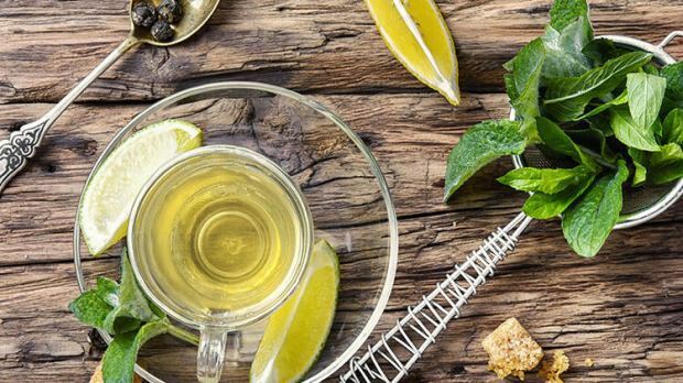 Zaļās tējas recepte ar citronu