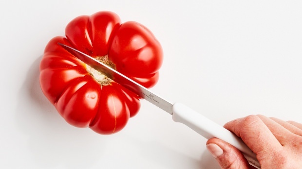 Kā mizot tomātu mizu ar vienkāršāko metodi