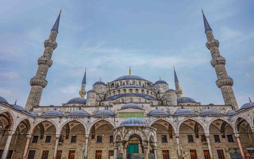 Zilās mošejas vēsture
