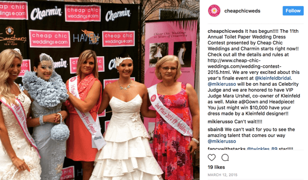 Šarmins ir viens no ikgadējā sociālā konkursa sponsoriem, kurā klienti izgatavo kāzu kleitas no tualetes papīra. 2015. gada konkursā balvu ieguva arī Kleinfeld Bridal ar balvu par pasūtījuma izgatavotu kleitu uzvarētājam.