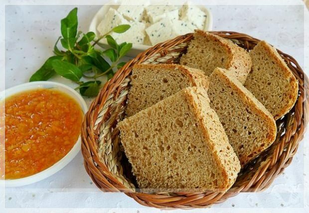 Vai blaugznas vājina maizi? Cik kaloriju pilngraudu maizes?