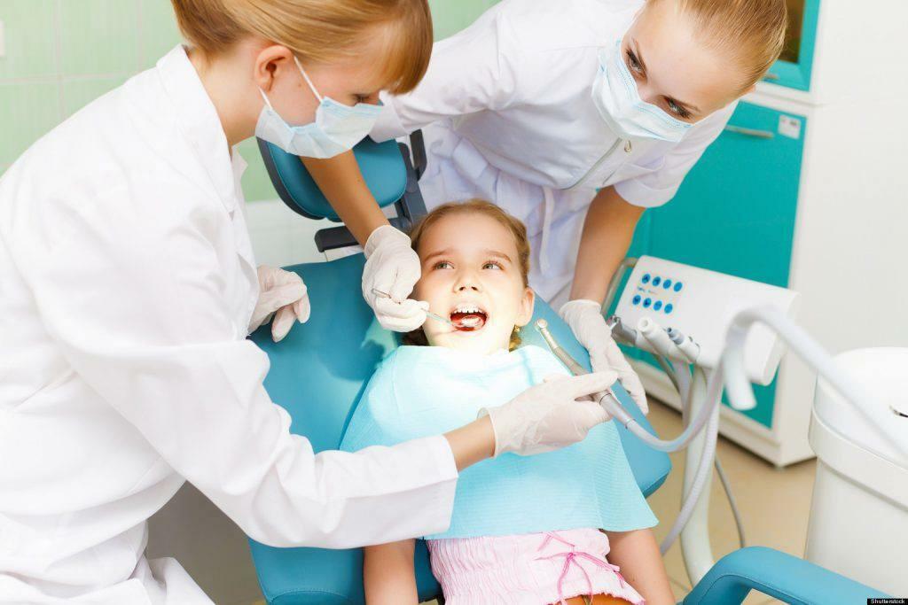 Iemesli, kas izraisa bailes no zobārstiem bērniem