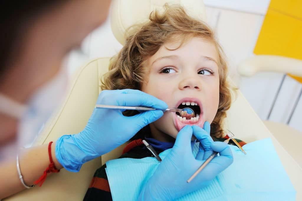Neaizmirstiet parūpēties par bērna zobu aprūpi pārtraukuma laikā.