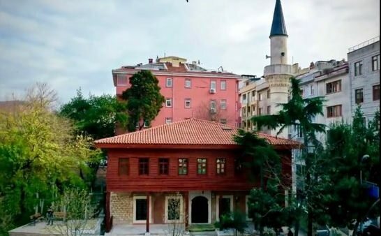 Kur un kā iet Şehit Süleyman Pasha mošeja? Stāsts par Üsküdar Şehit Süleyman Pasha mošeju