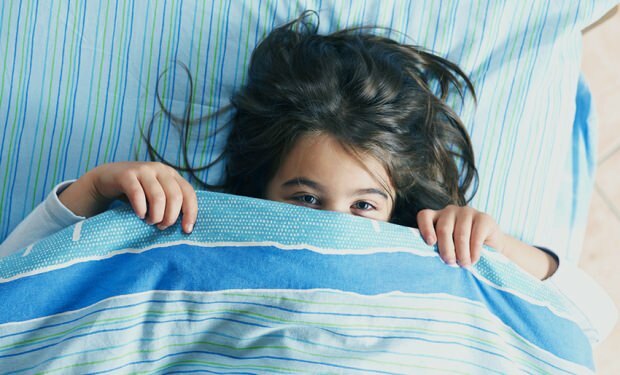 Kas jādara bērnam, kurš nevēlas gulēt? Miega problēmas bērniem