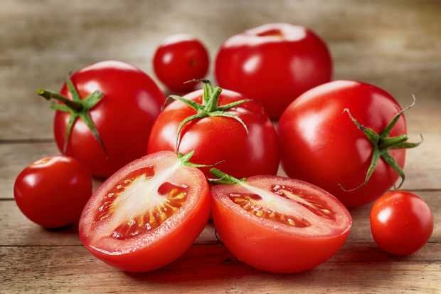 skābi pārtikas produkti, piemēram, tomāti, izraisa gastrītu