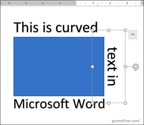 WordArt teksta pievienošana ap kvadrātveida formu programmā Word