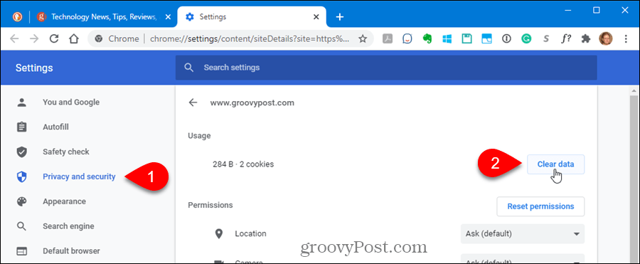 Chrome privātuma un drošības iestatījumu sadaļā Lietošana noklikšķiniet uz Notīrīt datus