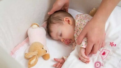 Metodes, kas liek mazuļiem gulēt viegli